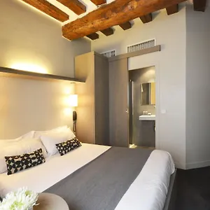 Hotel Des Princes, Parigi