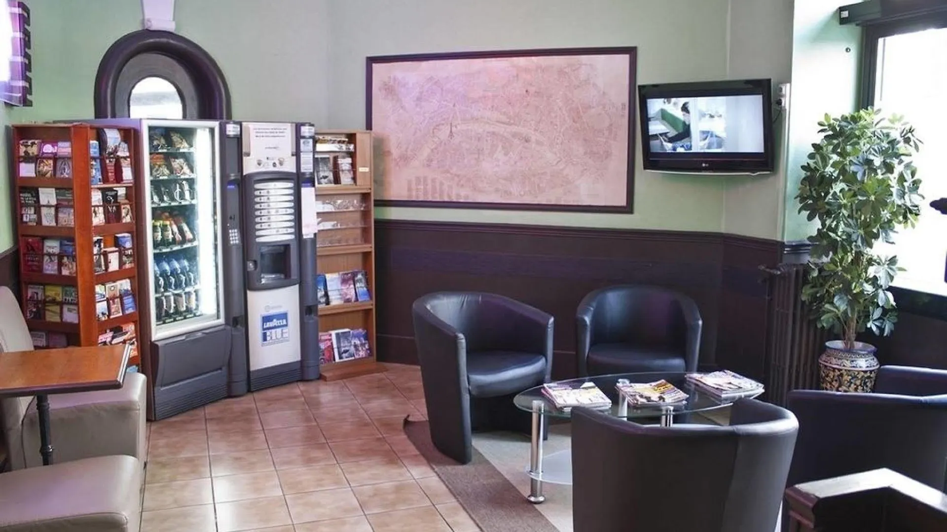 פריז Hotel Cambrai צרפת